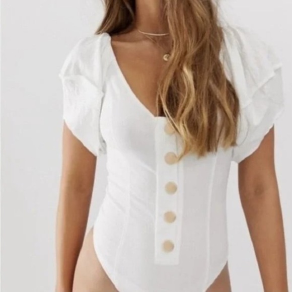Free People Tops - Free People Women's Puff Sleeve Gold Button Front Bodysuit - Small - NWOT!